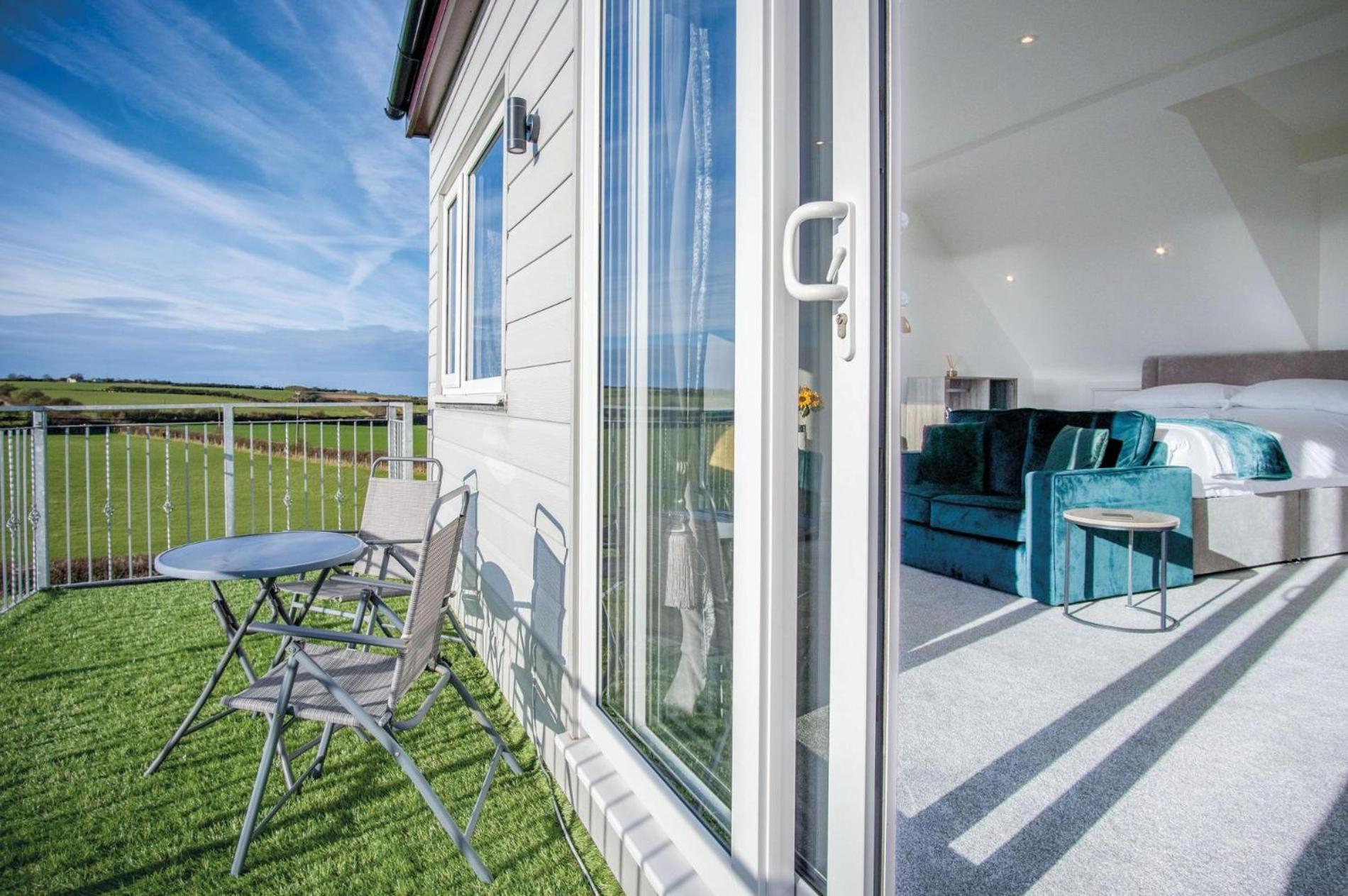 The Penthouse - 1 Bedroom Apartment - Ocean Breeze Port-Eynon Exterior photo